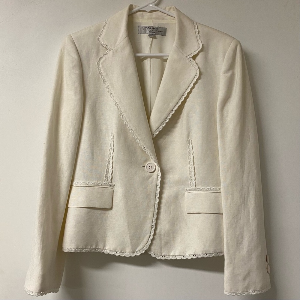 Tahari Arthur S. Levine Linen Rayon White Blazer Eyelet Lace Scallop Trim 10P